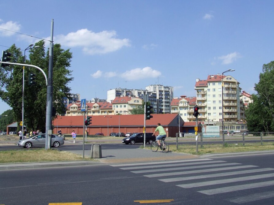 Agencje nieruchomości Warszawa Bemowo Górce - na środku Bemowa